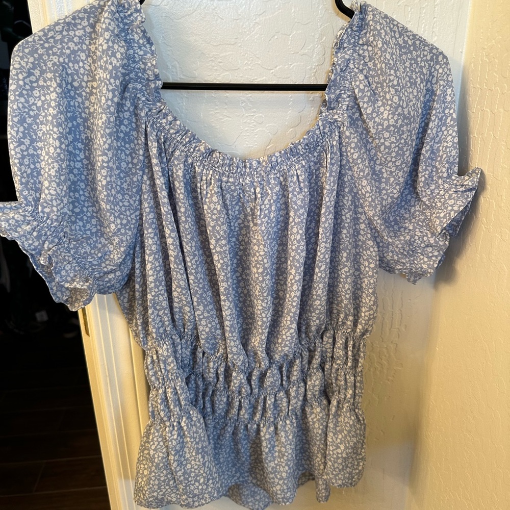 Floral blouse - Picture 2 of 2